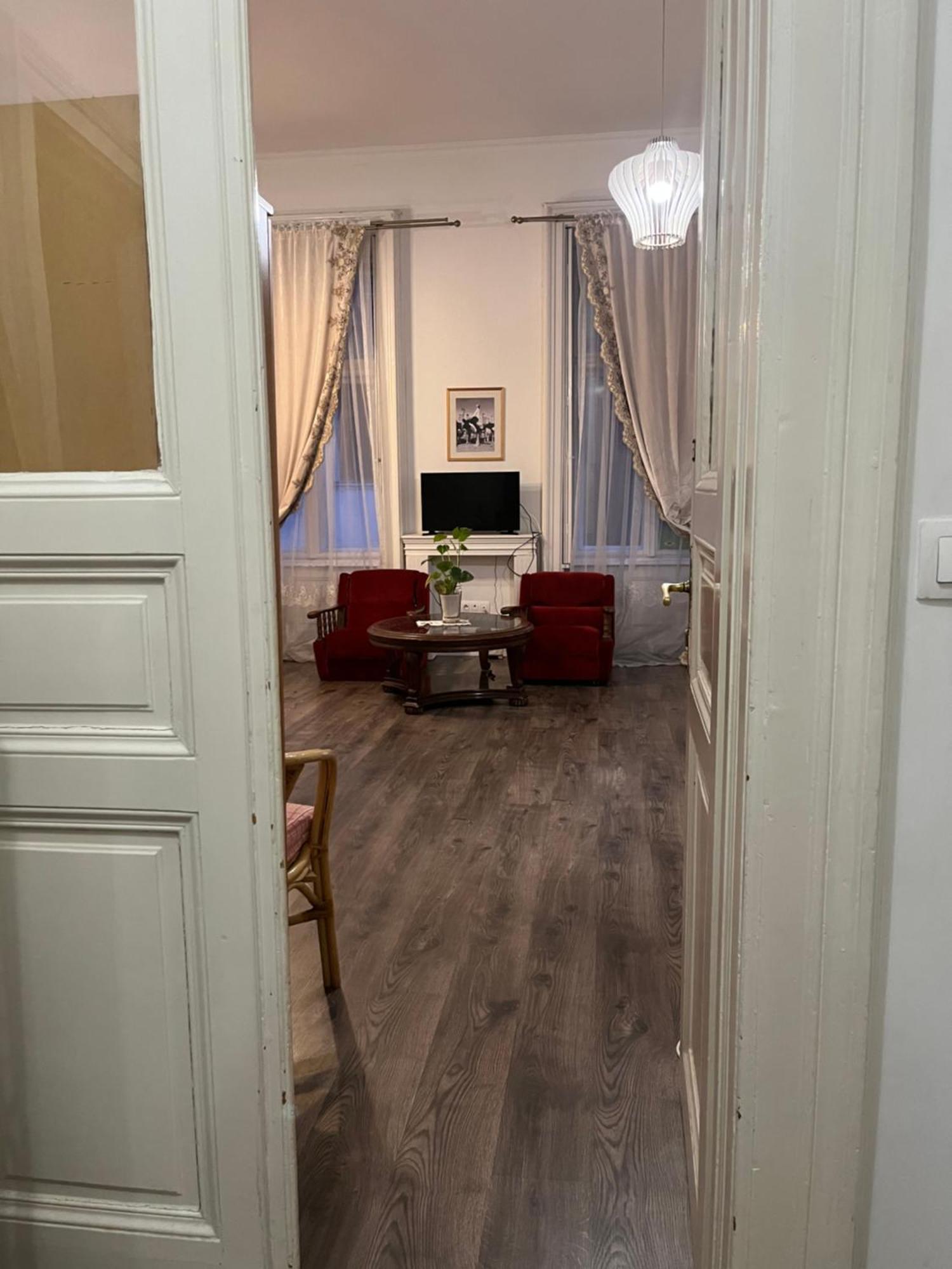 Oktogon Modern Apartment บูดาเปสต์ ภายนอก รูปภาพ